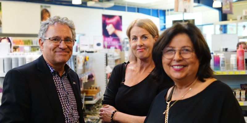 a-kunden-team-0000414D20759-B0B9-2475-D712-D196C1410850.jpg