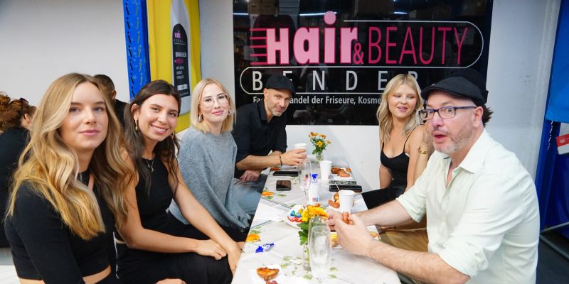 a-kunden-team-0002395823E07-9F7D-CD04-5F5D-C9E0DF84FEFD.jpg